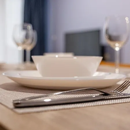 Peaceful With Free Parking Apartman