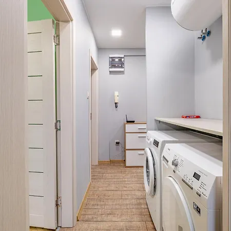 Peaceful With Free Parking