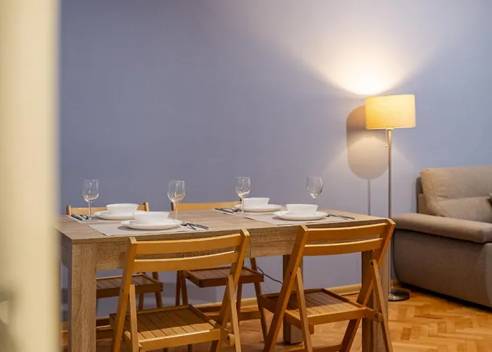 Peaceful With Free Parking Appartement *