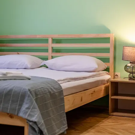 Peaceful With Free Parking * Varna