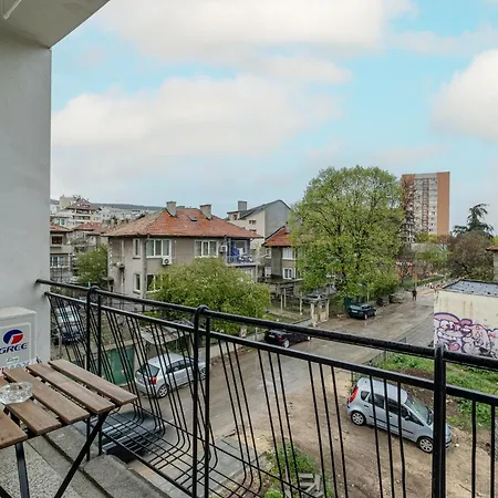 Peaceful With Free Parking Lejlighed Varna