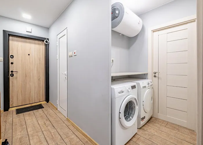 Apartment Peaceful With Free Parking *